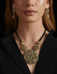 Auralyn Heirloom Set