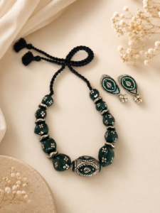 Emerald Leaf Necklace Set